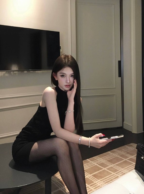 杨弈广州 婷婷 173CM-45KG-36E精美漫画脸五官精致洋气大牌饱满傲人身材小蛮腰筷子腿雪白肌肤可遇不可求完美长腿白细直甜蜜女友体验🌟需要安排点击预约:@AnnaGJ168📲被双向限制请联系:@AnnaGJ168bot点击观看探花福利视频【安娜国际外围】广州高端外围为极搜长期重金付费广告，请放心消费，秉持客户满意度，客户忠诚度，客户超值惊喜的客户关系理念，放心预约！！