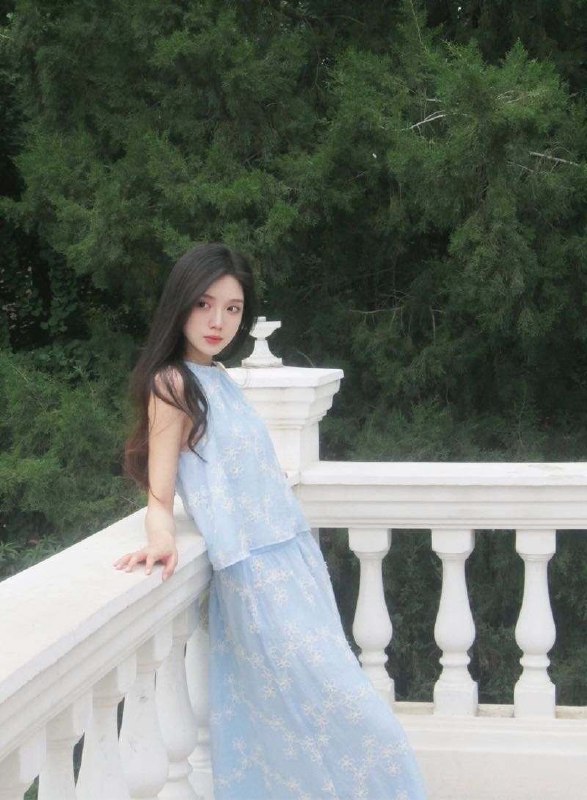 G22粤A、小碗、Occupationn：Age: 04-Bust: CHeight: 170-Hobby：游泳｜瑜伽｜茶艺｜旅  行｜画画｜钢琴配合度极高 柔韧度极好 腰臀比完美 小腹无赘肉平时常健身 常年练瑜伽 可多种体位 待客如男友服务意识强 互动技术高 女友体验感缠绵床榻销魂酥骨 懂风情知情趣大灯长腿都给你有前有后 满足你所有欲望幻想道具服饰制服齐全 擅长各种角色扮演解锁各种体位姿势仅接待高素质客户 据不守时醉酒课低素质屌丝看客浪费时间勿扰推荐指数⭐️⭐️⭐️⭐️⭐️