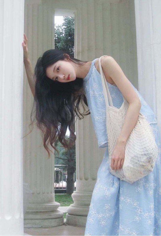 G22粤A、小碗、Occupationn：Age: 04-Bust: CHeight: 170-Hobby：游泳｜瑜伽｜茶艺｜旅  行｜画画｜钢琴配合度极高 柔韧度极好 腰臀比完美 小腹无赘肉平时常健身 常年练瑜伽 可多种体位 待客如男友服务意识强 互动技术高 女友体验感缠绵床榻销魂酥骨 懂风情知情趣大灯长腿都给你有前有后 满足你所有欲望幻想道具服饰制服齐全 擅长各种角色扮演解锁各种体位姿势仅接待高素质客户 据不守时醉酒课低素质屌丝看客浪费时间勿扰推荐指数⭐️⭐️⭐️⭐️⭐️