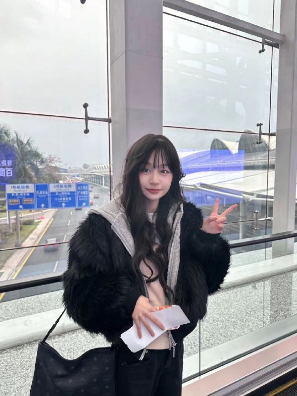 广州真实学生小和 只外出🍬🍬160  40kg 03年 在读大学生本人幼态甜美 小骨架 皮肤无瑕疵粉嫩少女肌肤 可素颜见客 无纹身本人乖巧可爱 穿衣显瘦脱衣有肉仅短期兼职 低素质勿扰 支持验证🉑69🐍吻🉑🚗🉑双✈️🉑轻度sm🈲🈚🍑液体🈲3通🌟需要安排点击预约:@AnnaGJ168📲双向限制请联系:@AnnaGJ168bot🉑点击置顶消息查看本频道详细信息。查看本频道全部业务【安娜国际外围】广州高端外围为极搜长期重金付费广告，请放心消费，秉持客户满意度，客户忠诚度，客户超值惊喜的客户关系理念，放心预约。