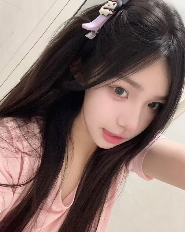 Gz小魔仙🏠家3外5广州新人首次演出06 身高165真🐻c🥢腿  纯天然 无纹身在读学生 短期兼职温柔可爱 懂事体贴 初恋感满级 白嫩粉只接素质客🌟需要安排点击预约:@AnnaGJ168📲双向限制请联系:@AnnaGJ168bot🉑点击置顶消息查看本频道详细信息。查看本频道全部业务【安娜国际外围】广州高端外围为极搜长期重金付费广告，请放心消费，秉持客户满意度，客户忠诚度，客户超值惊喜的客户关系理念，放心预约。