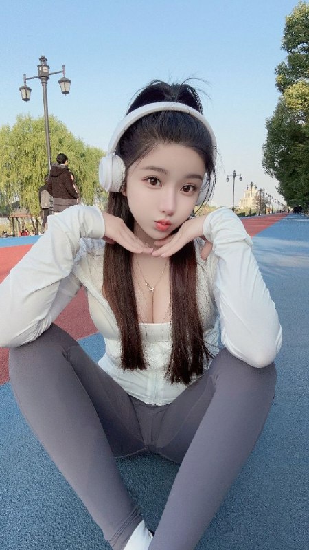广州琳琳 新人兼职，清纯活力，健身达人，166🐻C 03年🌟需要安排点击预约:@AnnaGJ168📲双向限制请联系:@AnnaGJ168bot🉑点击置顶消息查看本频道详细信息。查看本频道全部业务【安娜国际外围】广州高端外围为极搜长期重金付费广告，请放心消费，秉持客户满意度，客户忠诚度，客户超值惊喜的客户关系理念，放心预约。