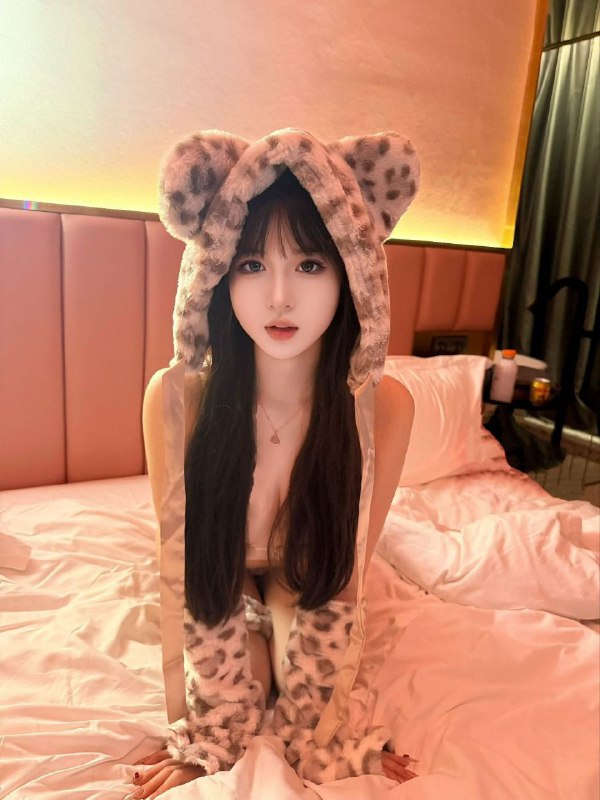 广州  168Ｄ 06 在校生肤如凝脂 人如玉  零整  美少女———————————————————纯欲天花板级别极品少女超紧致 超多汁 超嫩滑皮肤白皙无暇  真🐻D  素颜超好看乖巧有耐心  脾气好  待客如男友是你听话粘人的 小猫咪🌟需要安排点击预约:@AnnaGJ168📲双向限制请联系:@AnnaGJ168bot🉑点击置顶消息查看本频道详细信息。查看本频道全部业务【安娜国际外围】广州高端外围为极搜长期重金付费广告，请放心消费，秉持客户满意度，客户忠诚度，客户超值惊喜的客户关系理念，放心预约。