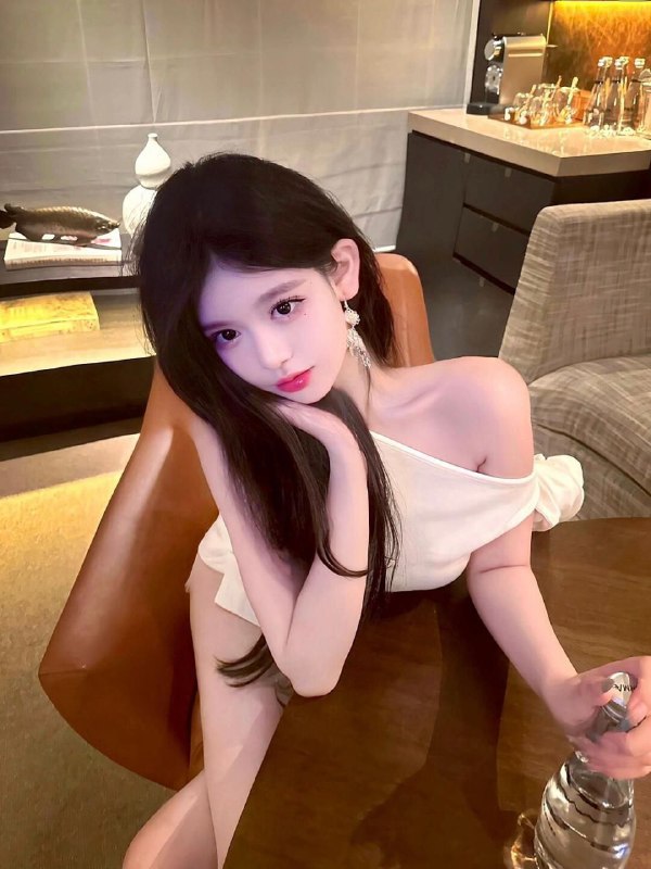 02年小可爱清纯🍑豚👙↑粉↓粉🉑96👄丝滑牛奶白透真实一线天166*43kg*c南方妹子娇小软糯🌟需要安排点击预约:@AnnaGJ168📲被双向限制请联系:@AnnaGJ168bot点击观看探花福利视频【安娜国际外围】北上广深全国顶奢高端外围为极搜长期重金付费广告，请放心消费，秉持客户满意度，客户忠诚度，客户超值惊喜的客户关系理念，放心预约。可以在喜欢的女孩下面咨询评论留言