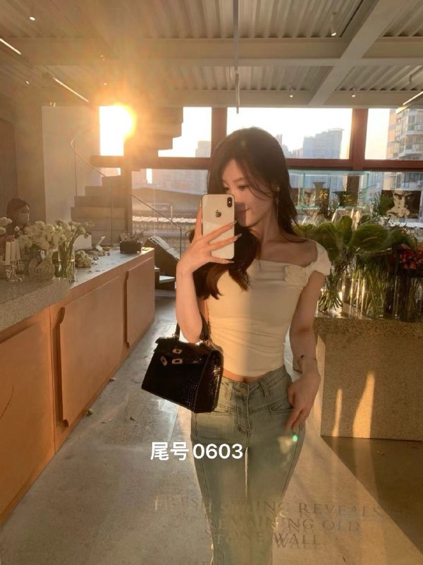 广州苏蘇台灣女孩 极品网红168D·温柔姐姐型 高情商会聊天·与照片0⃣️差距 温柔甜美·5⬆️的条件 苗条型筷子腿 喜胖勿选·真人比照片好看，全身天然无整，无烟无酒无纹身·禁挂外网 推特📱🌟需要安排点击预约:@AnnaGJ168📲被双向限制请联系:@AnnaGJ168bot📱📱📱📱📱📱📱📱点击观看探花福利视频【安娜国际外围】北上广深全国顶奢高端外围为极搜长期重金付费广告，请放心消费，秉持客户满意度，客户忠诚度，客户超值惊喜的客户关系理念，放心预约。可以在喜欢的女孩下面咨询评论留言，看到会回复。